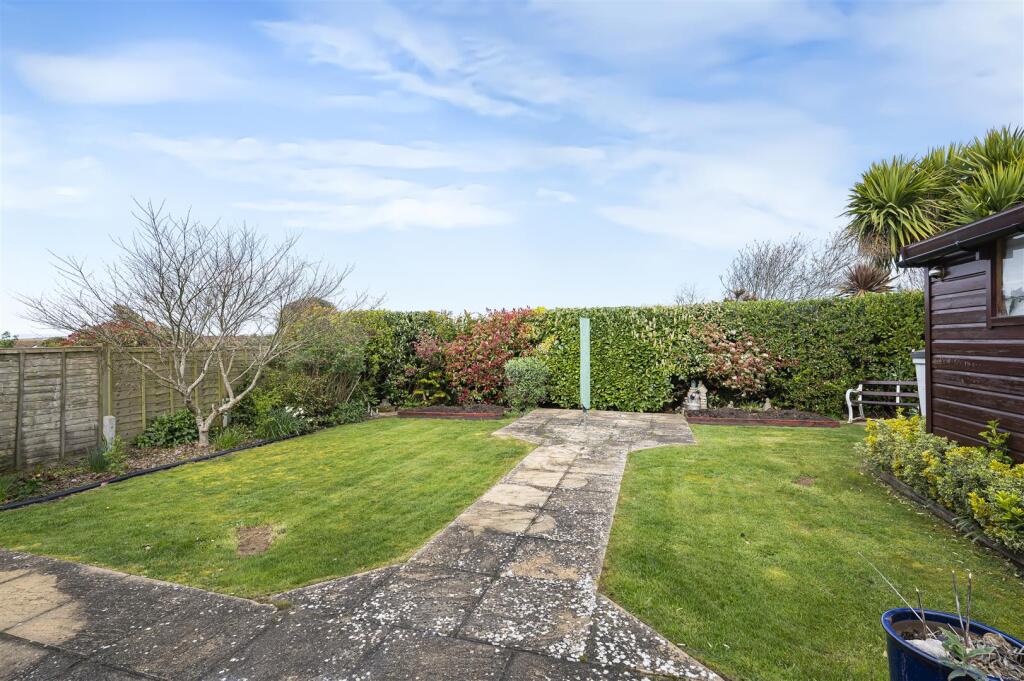 Beacon Drive, Seaford photo 4