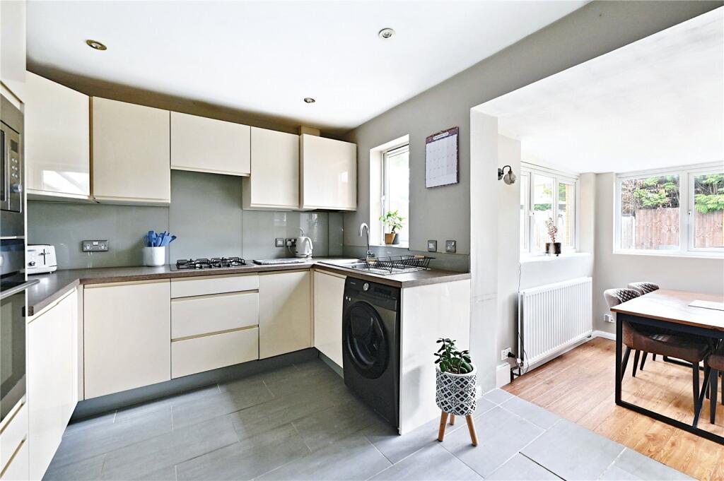 House in Surrey Heath, Mytchett - View 2