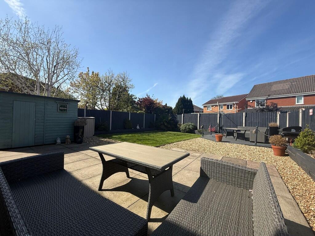 House in Stanney Oaks, Ellesmere Port - View 2