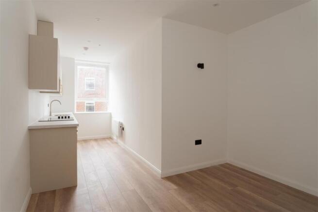 Flat 6 - 2.jpg