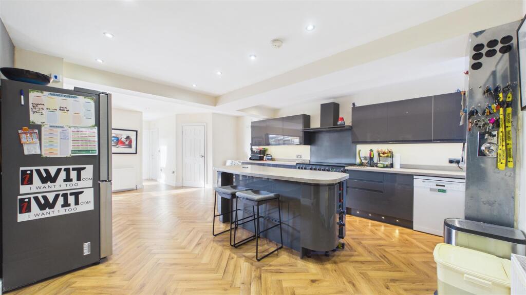 Additional image 2 of Eastleigh Drive, Romsley, Halesowen