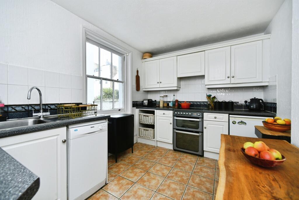 Eaton Place, Brighton - View 3