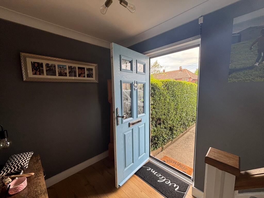 Bemerton Gardens, Kirby Cross, Frinton-on-Sea, CO13 photo 5