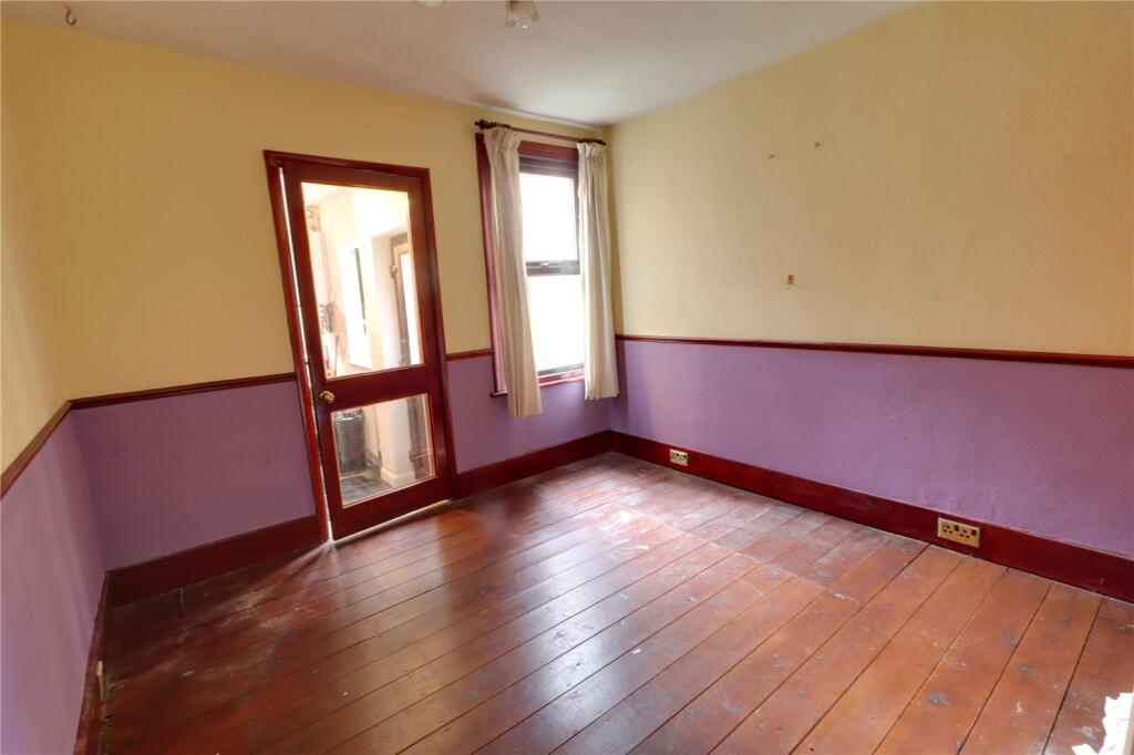 Tuns Hill Cottages, Reading, Berkshire, RG6 photo 3