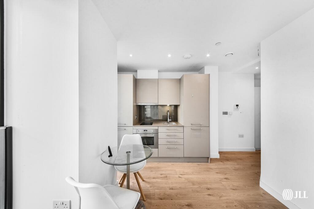 Apartment in London - View 4