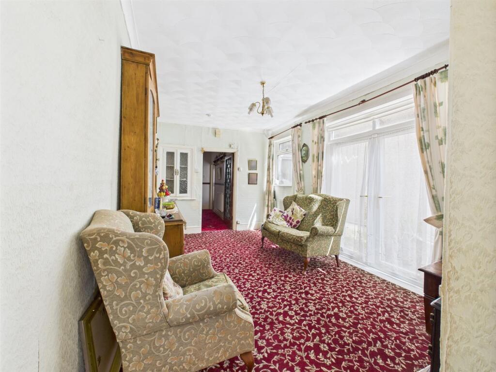 House in Llanelli, Eastgate - View 5