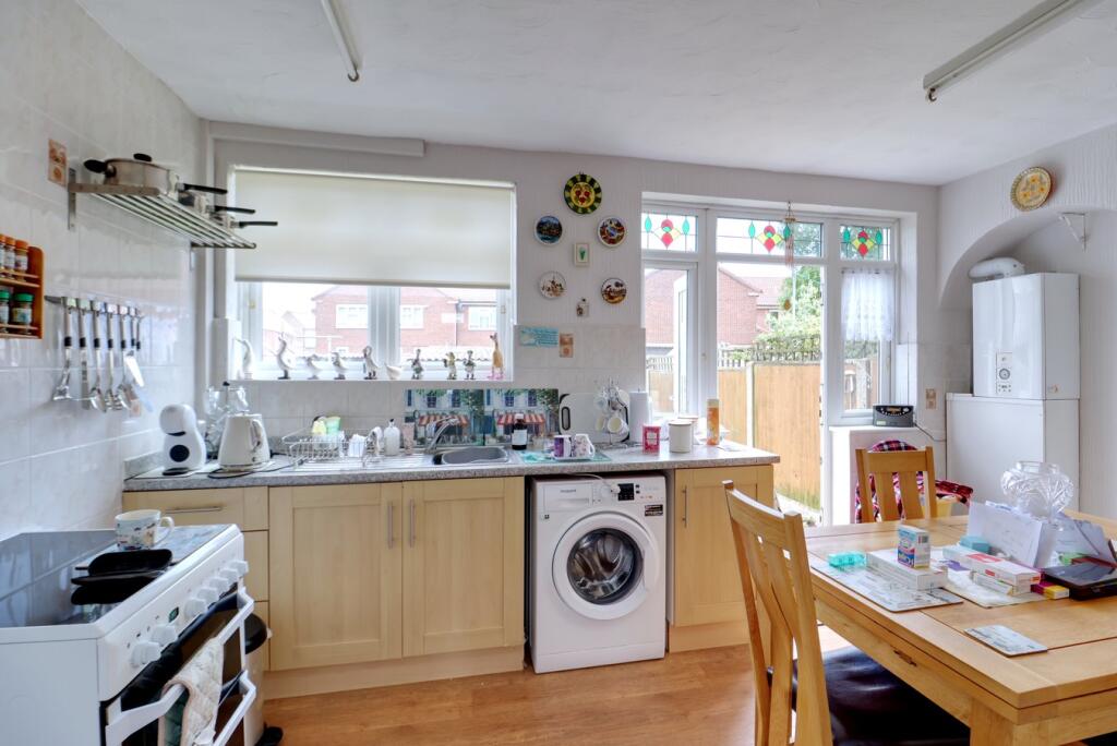 House in Rainham - View 5