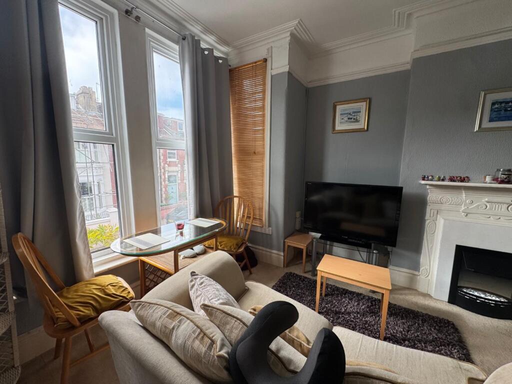 House in Portsmouth - View 3
