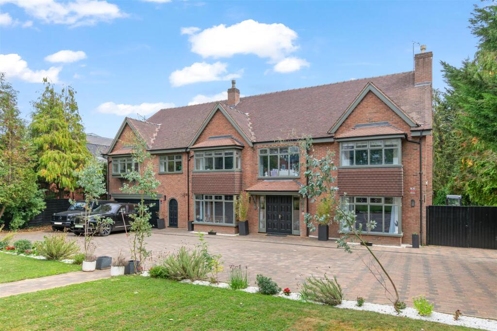 Main image of property: Lovelace Avenue, Solihull