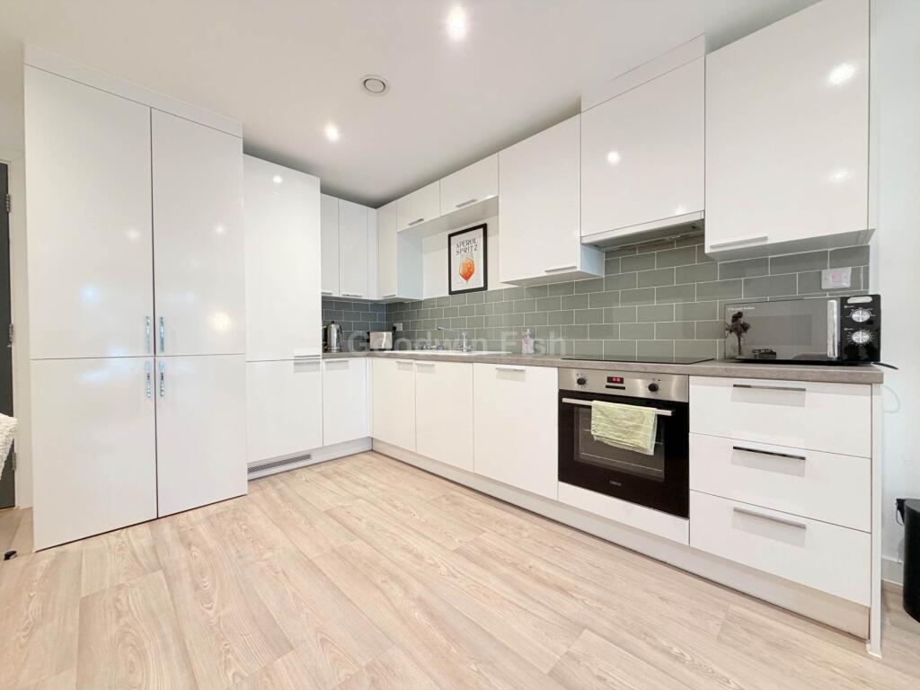 Apartment in Salford, Greater Manchester - View 4