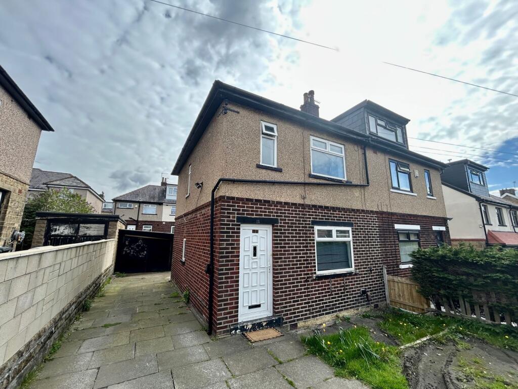 Main image of property: Como Grove, Bradford, BD8