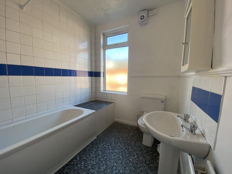 Hardy Terrace, Beeston, LS11 photo 5