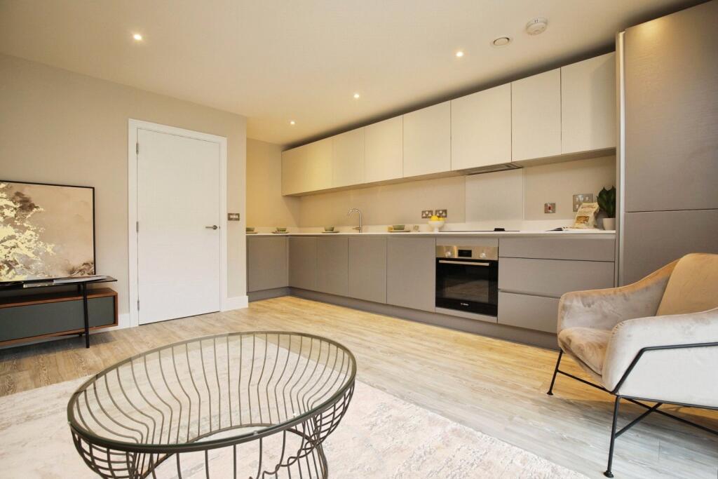 Main image of property: Kings Road, Newbury, Berkshire, RG14