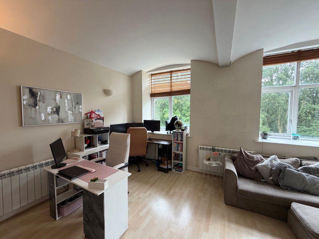 Apartment in Stockport - View 3