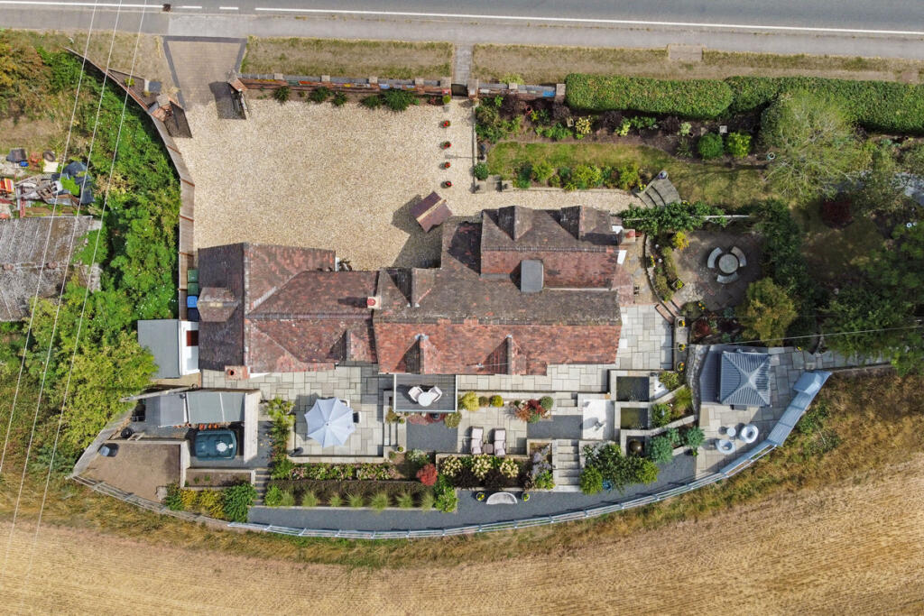 Main image of property: Iron Cross, Salford Priors, Evesham WR11 8SH