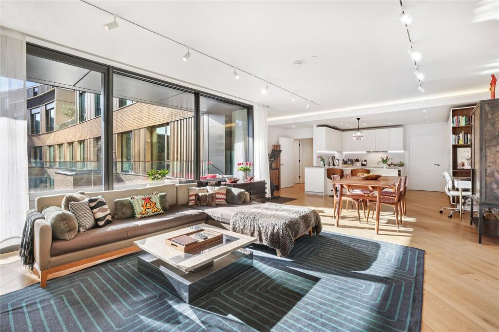 Main image of property: Wood Crescent, London, W12