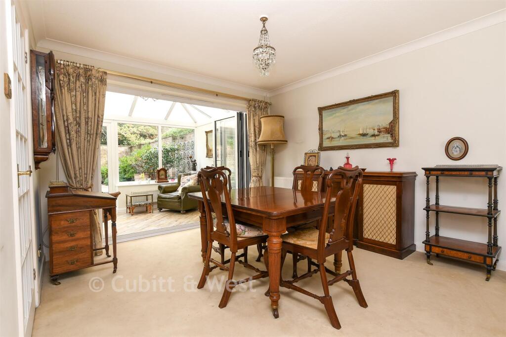 House in Reigate and Banstead, Surrey - More