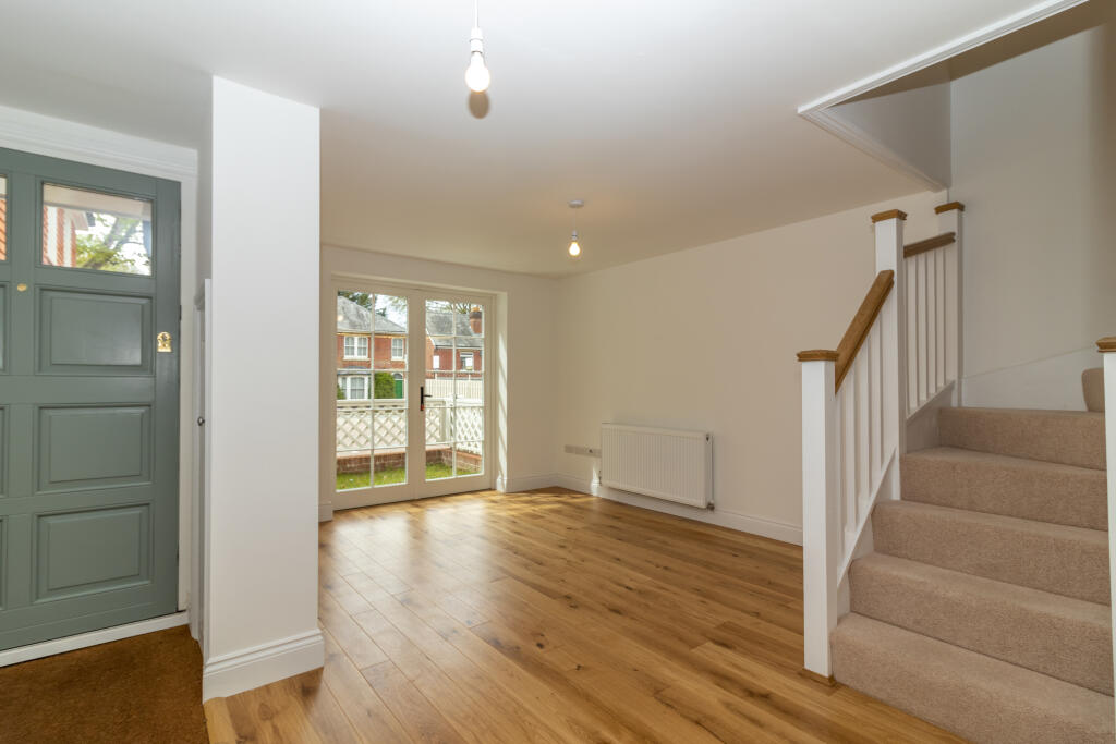House in Southampton - View 2