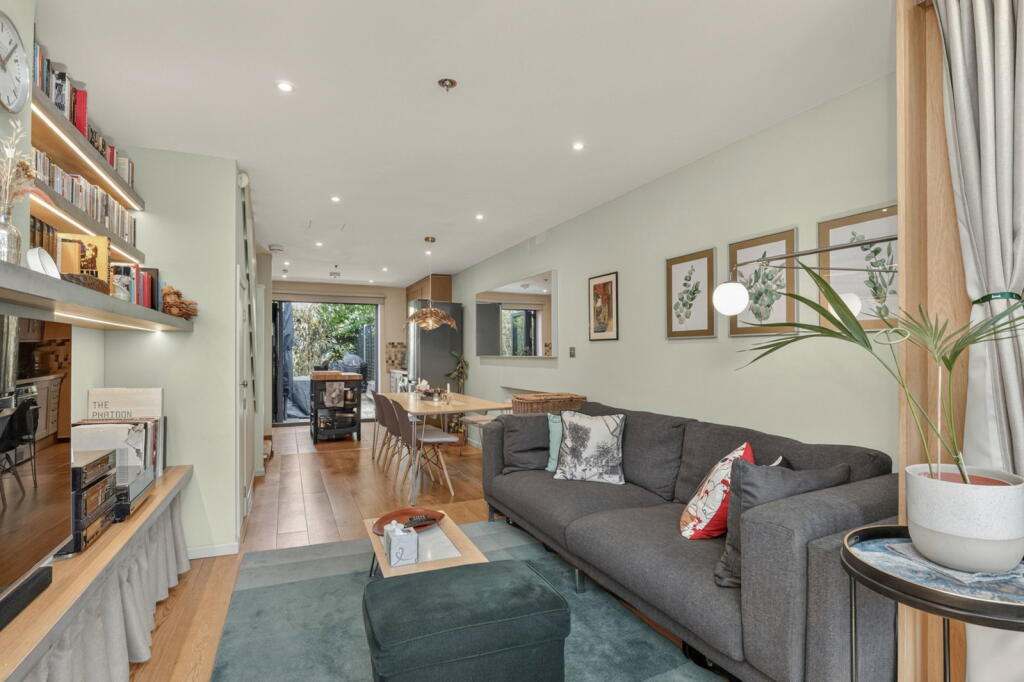 Main image of property: Erconwald Street, London, W12