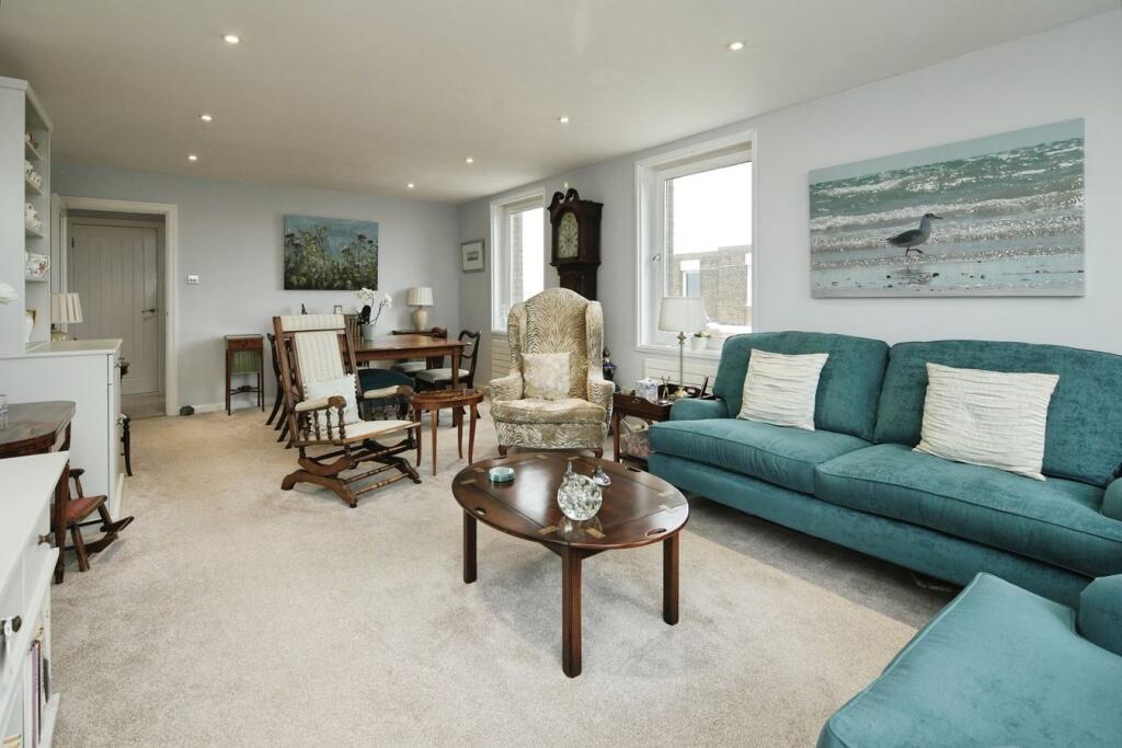 Apartment in Brighton - View 2