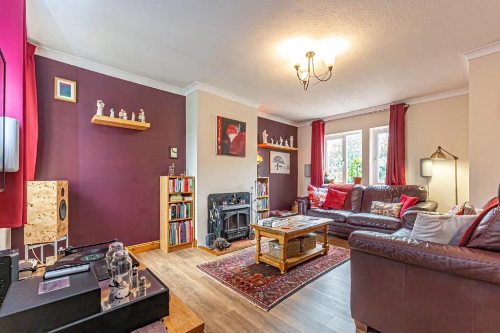 House in Luton - View 4