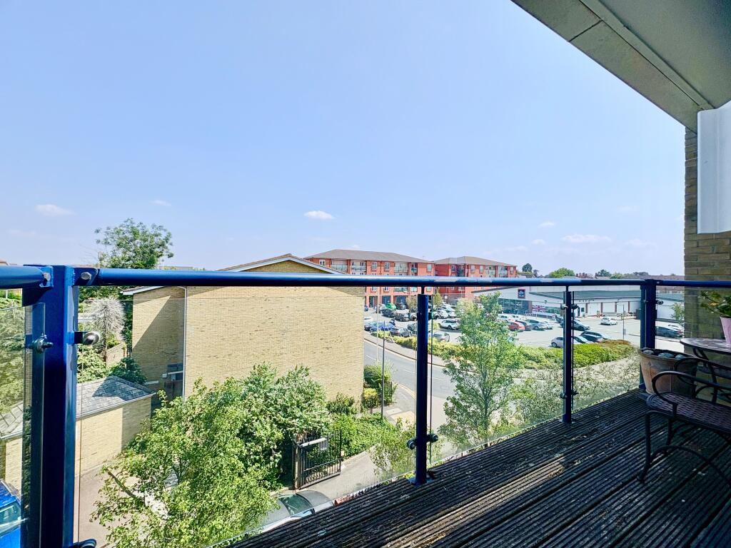 Taverners Way, HODDESDON - View 6