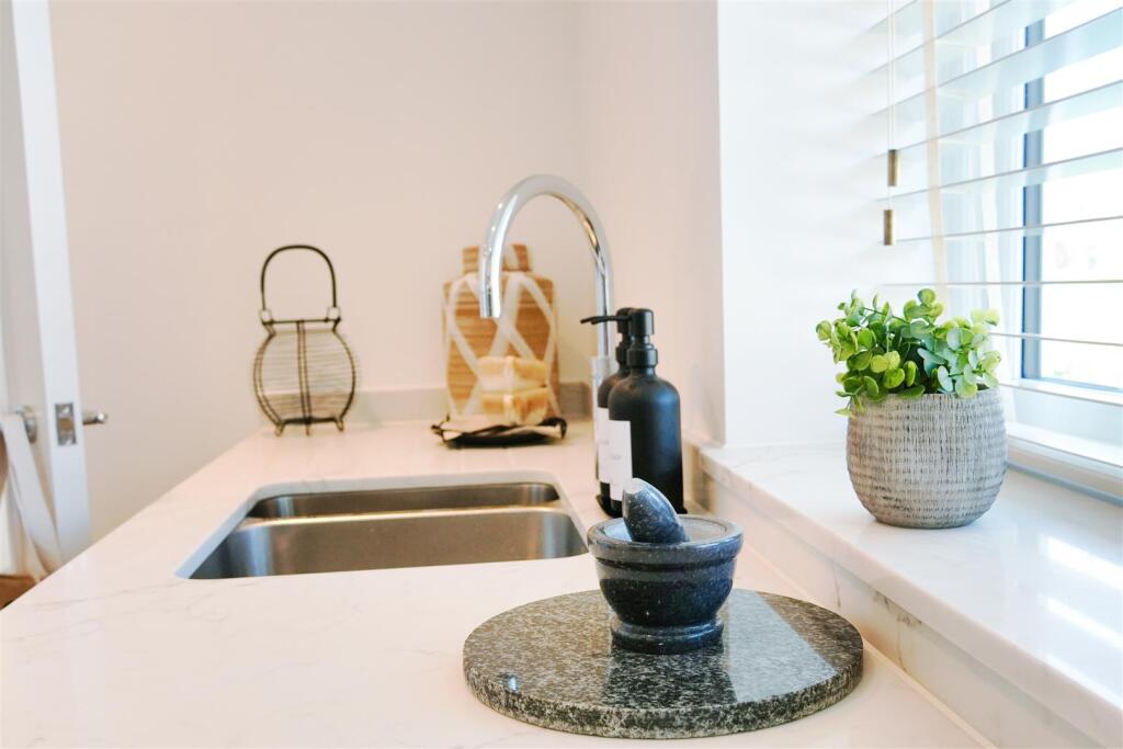 The Eliot, Oakley Green, Lavant - View 5