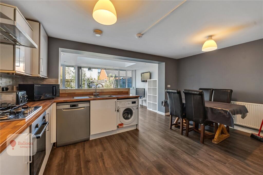 House in Bristol, Tallsticks, Stoke Park and Cheswick - More