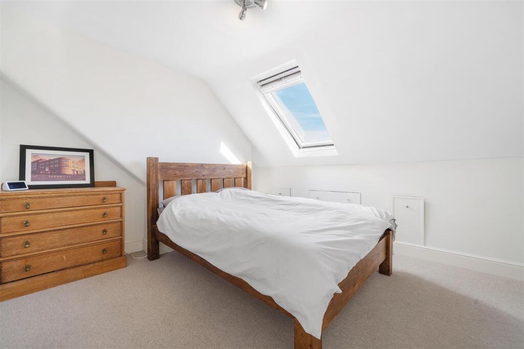 Apartment in London - View 4