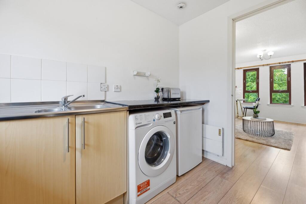 Apartment in Glasgow - More