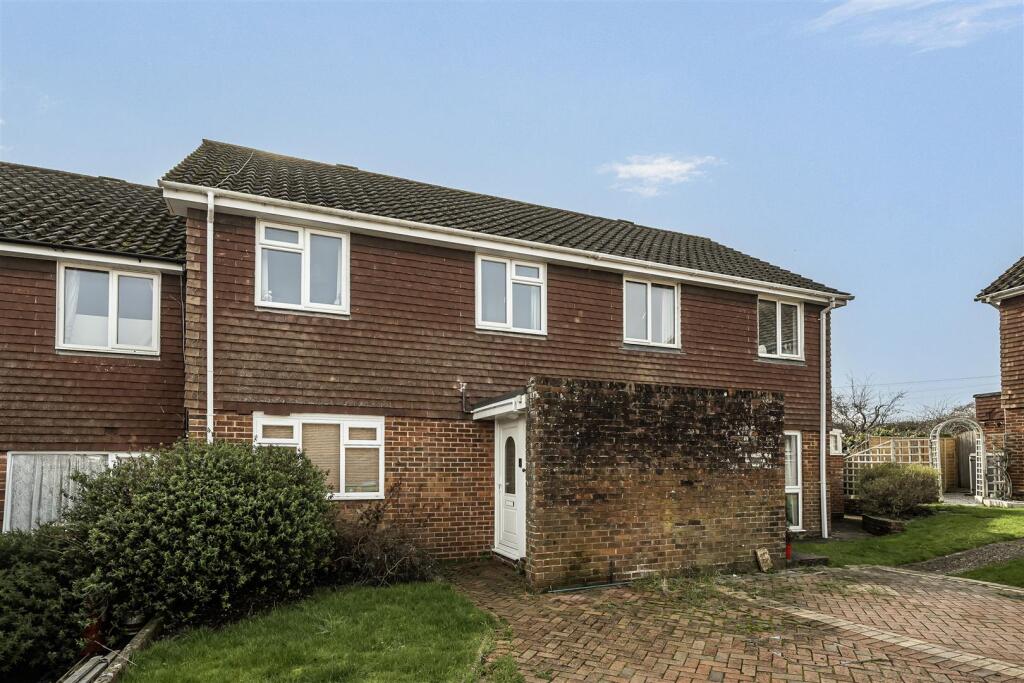 Main image of property: Garstons Close, Titchfield