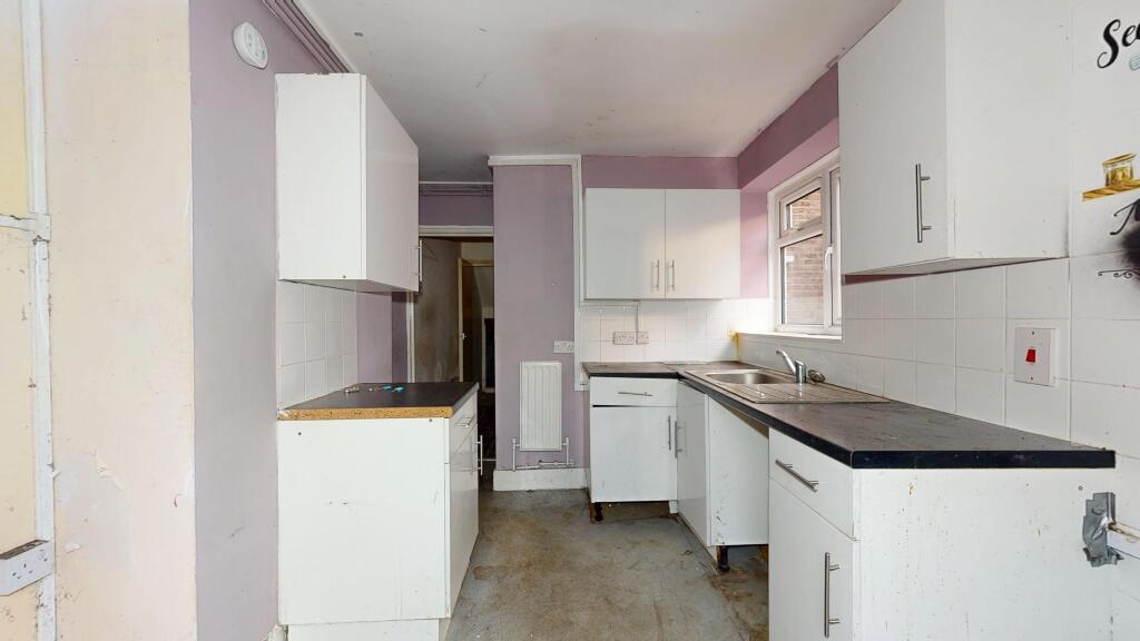 Apartment in London - More