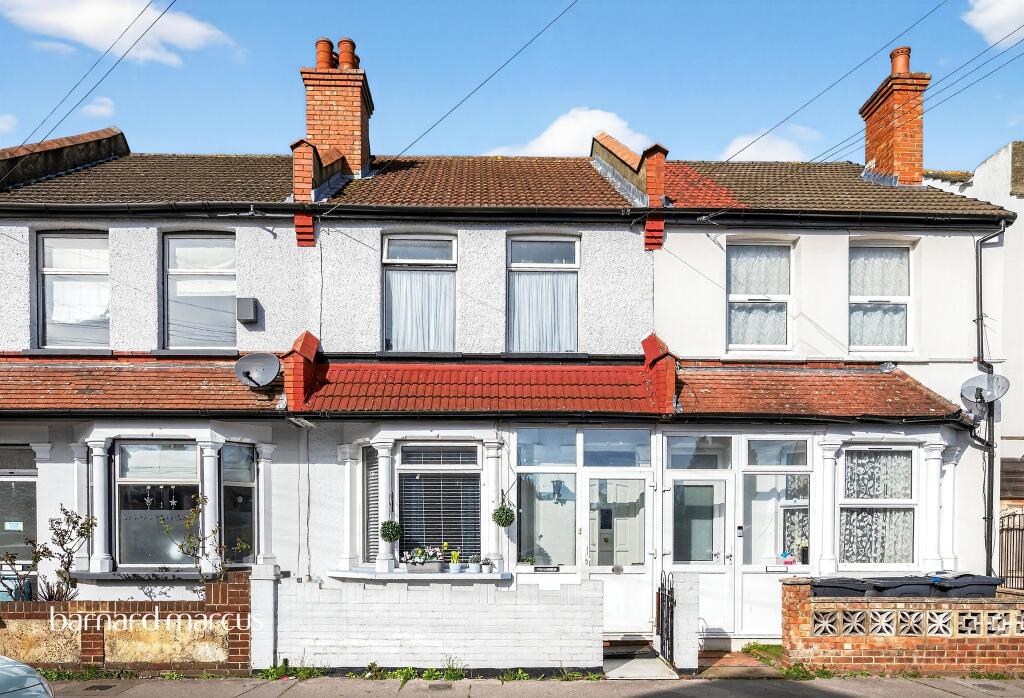 2-bed terraced on Aurelia Road, Croydon, £375,000