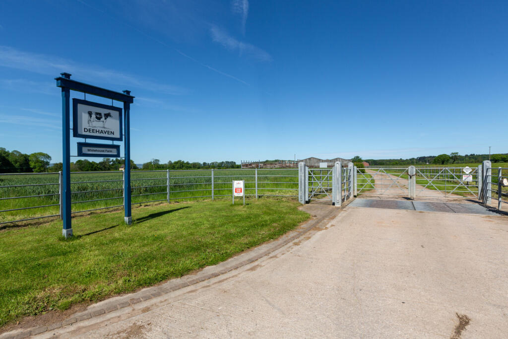 Lot 1 | Whitehouse Farm, Puddington Lane, Puddington, Cheshire, CH64 photo 4
