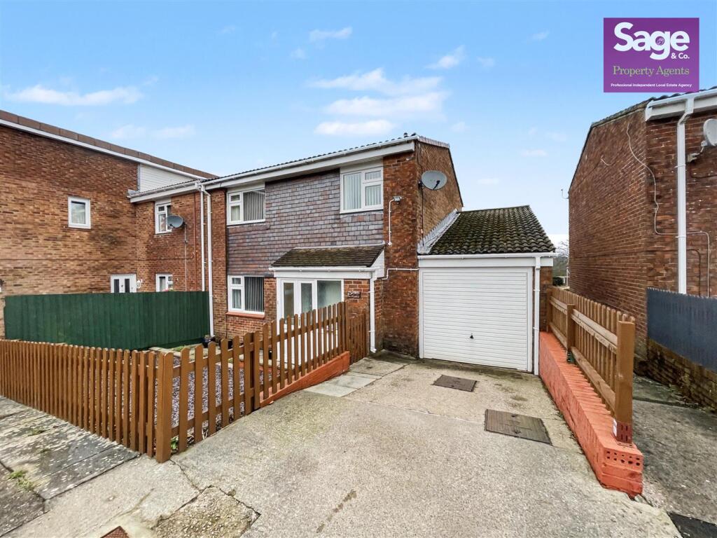 Main image of property: Brynglas, Hollybush
