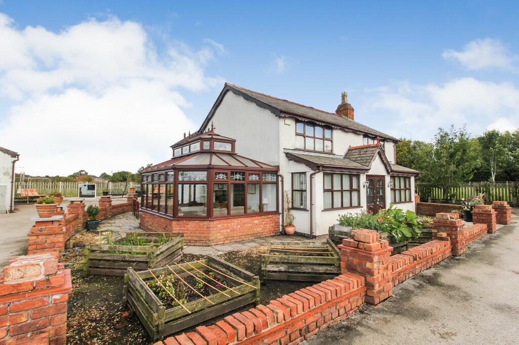 4 Acre Farmhouse with Warehouse & Stables, Close House Farm, Close Lane, Hindley, WN2 3SH photo 2