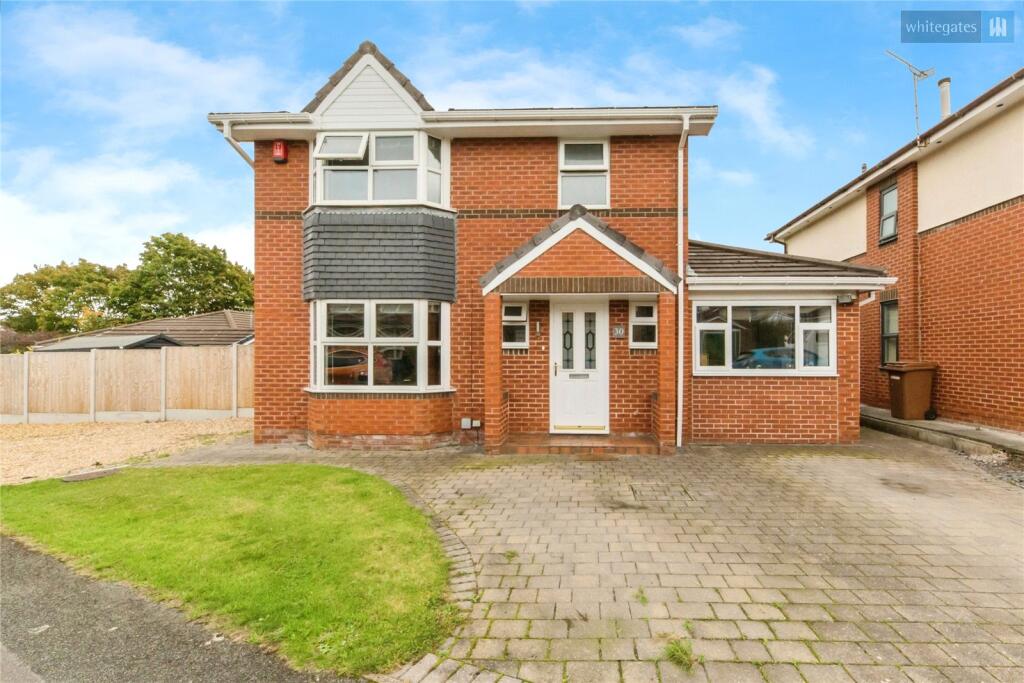 3-bed detached on Acorn Bank Close, Crewe, Cheshire, CW2, £300,000
