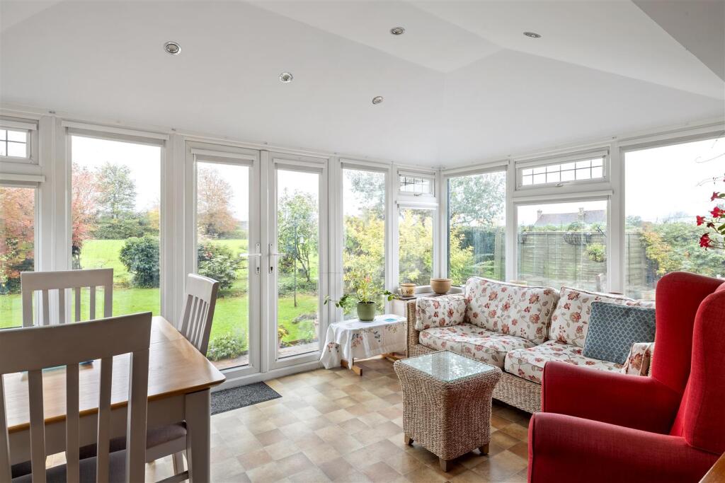 Malthouse Lane, Hurstpierpoint photo 4