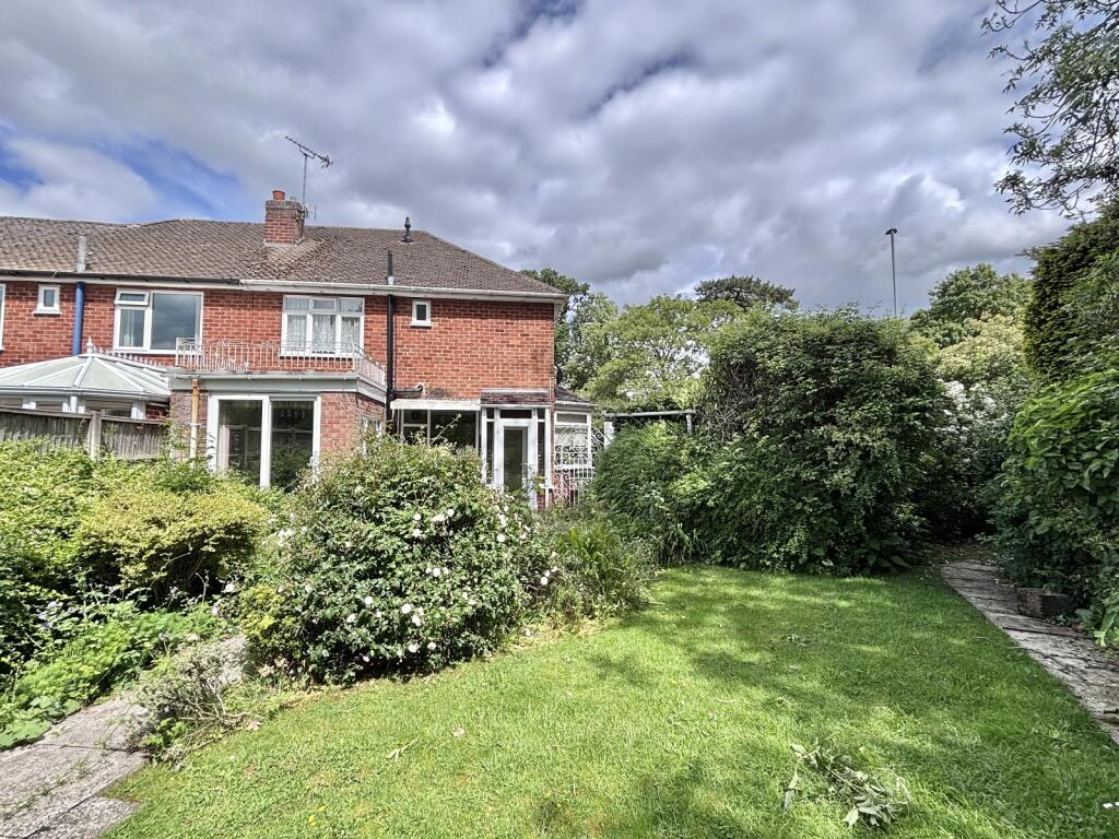 Lutterworth Road, Blaby, Leicester, Leicestershire. LE8 4DX photo 3