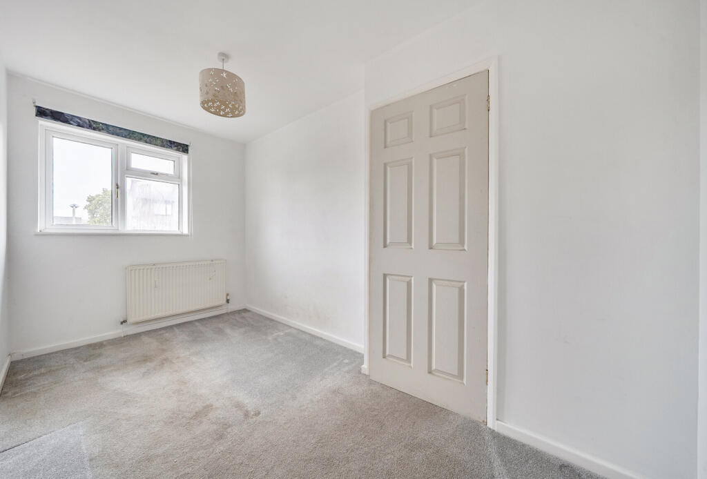 House in Tewkesbury, Priors Park - View 4