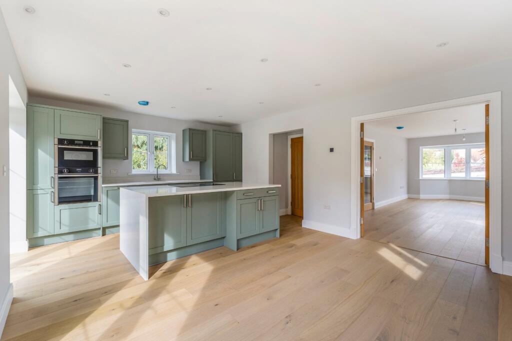 House in Salisbury - View 2