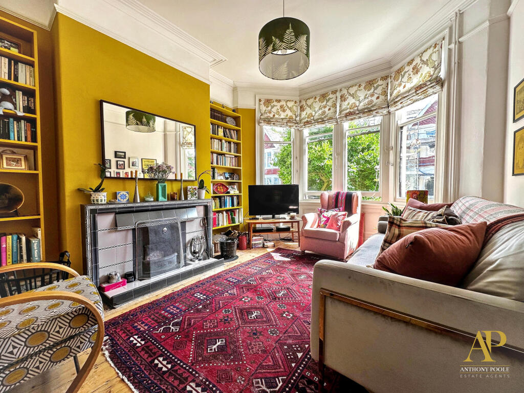 House in Cardiff - View 2