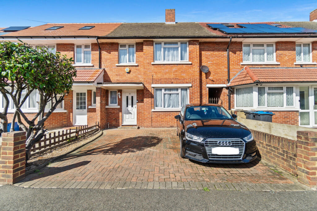 Oakleigh Way, Surrey, CR4 photo 2