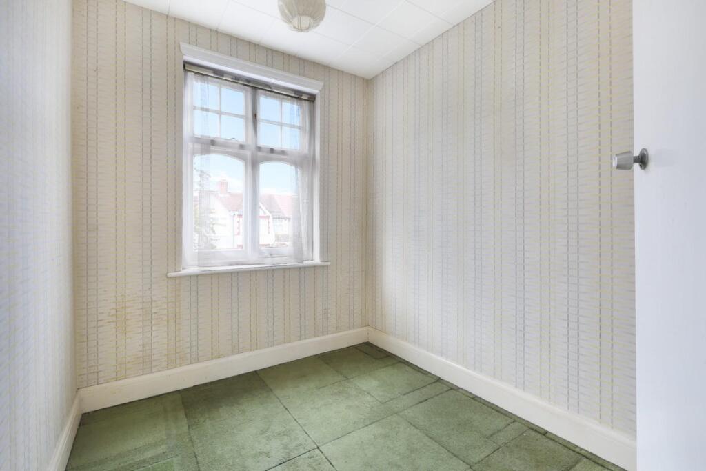 House in Bromley - View 5