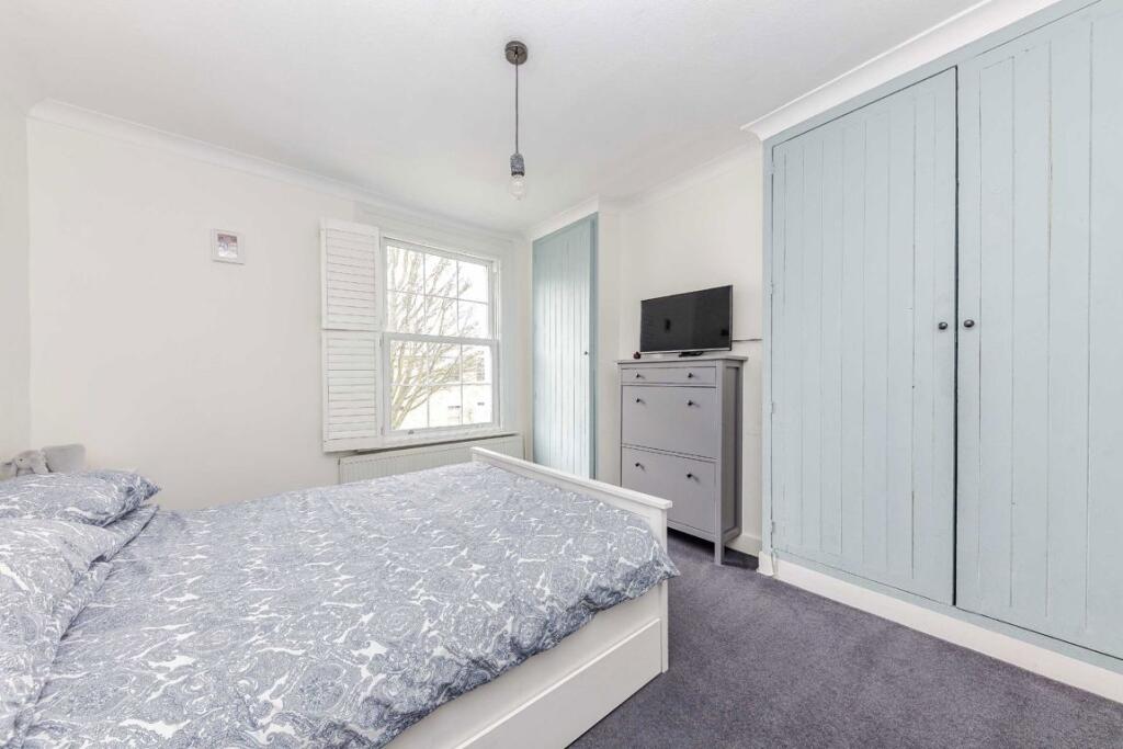 House in Richmond, North Sheen - View 4