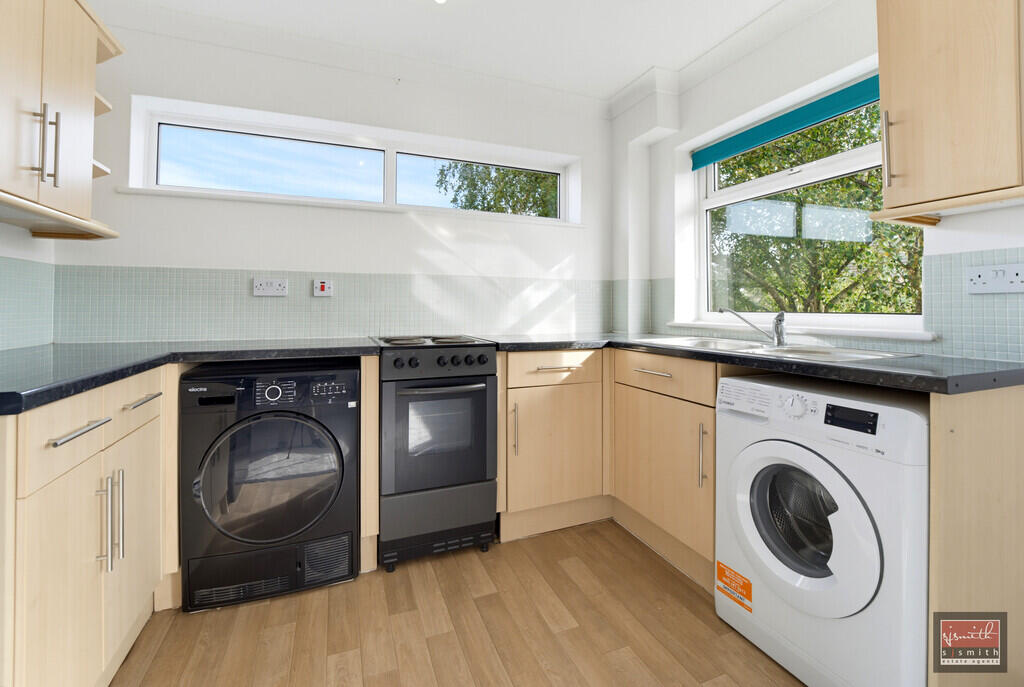 Apartment in Twickenham - View 4