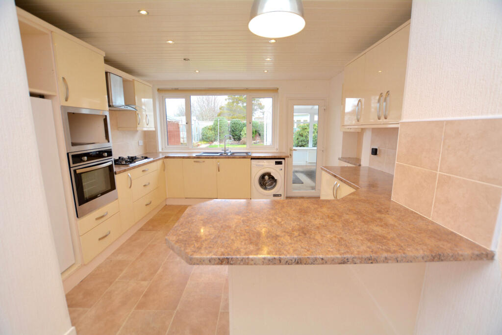 67 St Phillans Avenue, Ayr, KA7 3DD photo 3