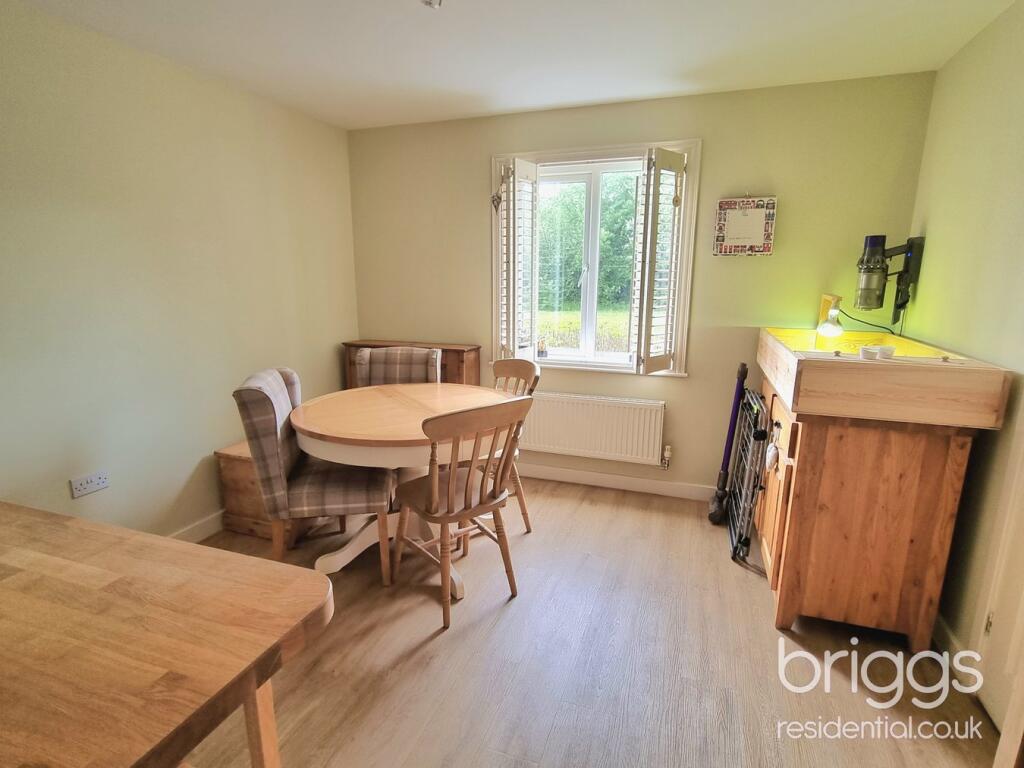 Duchess Drive, Market Deeping, PE6 photo 5