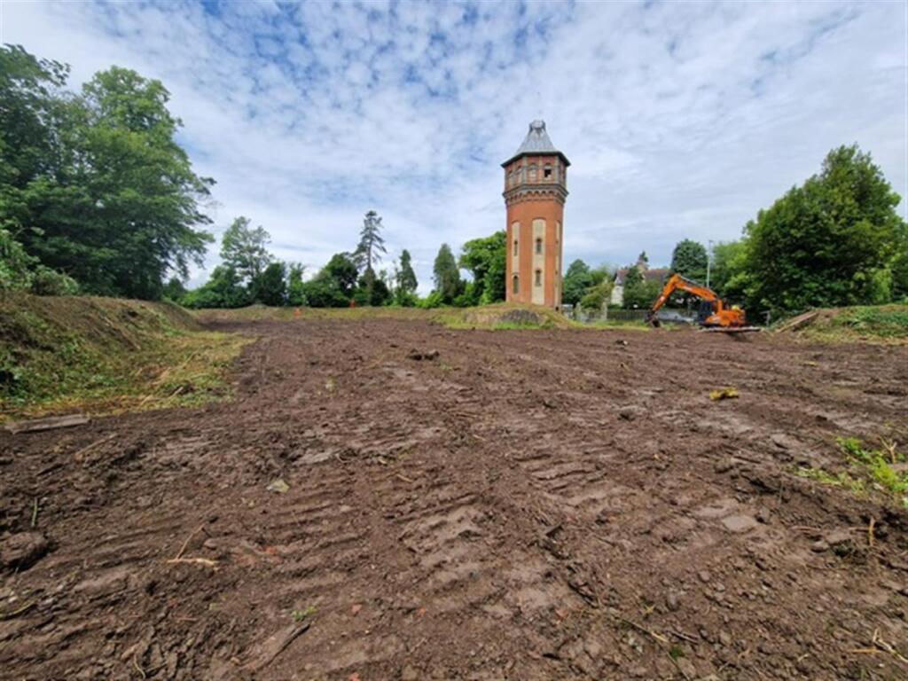 Main image of property: Coxs Hill, Gainsborough