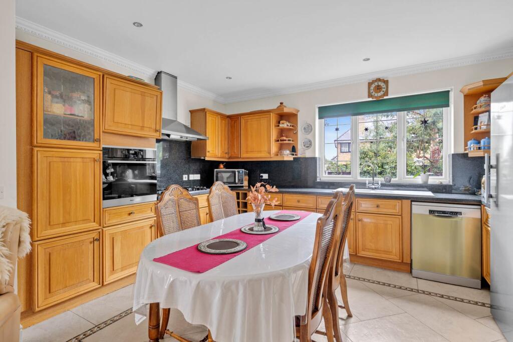 Lawrie Park Avenue, Sydenham, SE26 photo 3